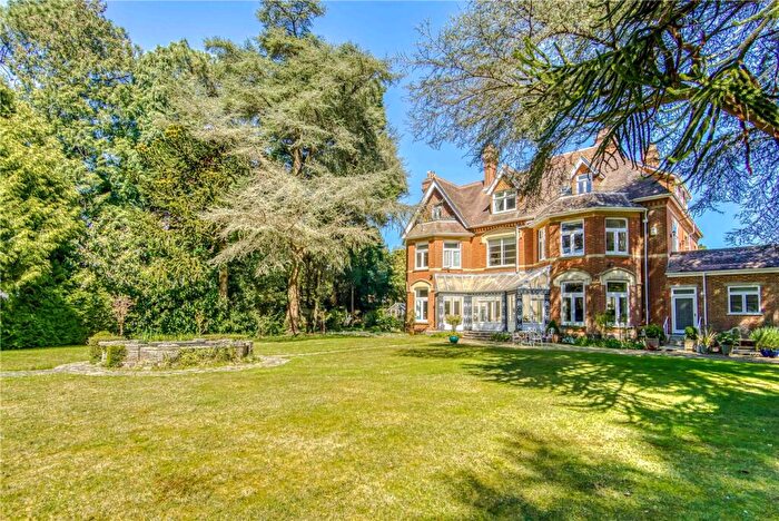 3 Bedroom Apartment For Sale In Dover Close, Branksome Park, Poole, BH13