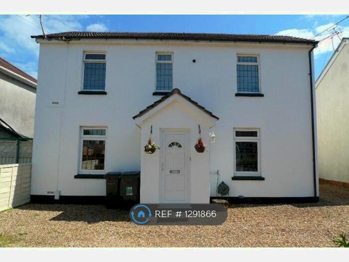 2 Bedroom Flat To Rent In Windham Road, Bournemouth, BH1