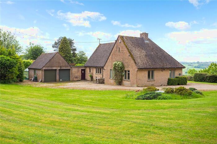 3 Bedroom Bungalow For Sale In Brockhampton, Cheltenham, Gloucestershire, GL54