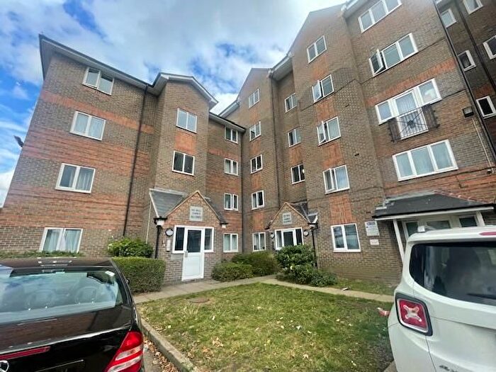 1 Bedroom Flat To Rent In Cross Keys Close, Edmonton, N9