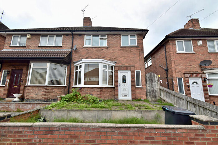 3 Bedroom Semi-Detached House To Rent In Averil Road, Thurncourt, Leicester, LE5