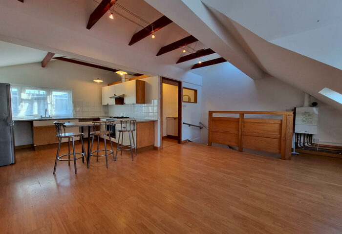 2 Bedroom Apartment To Rent In A Station Road, West WIckham, Kent, BR4