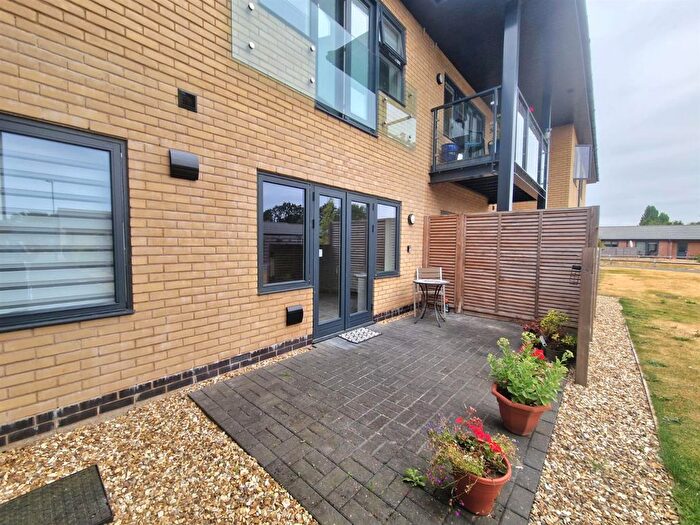 2 Bedroom Flat To Rent In The Poppyfields, Newark, NG23