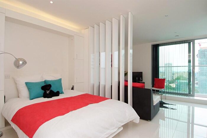 Flat To Rent In Pan Peninsula, London, E14