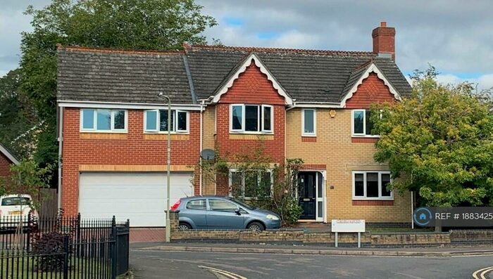 9 Bedroom Detached House To Rent In Demesne Furze, Headington, Oxford, OX3