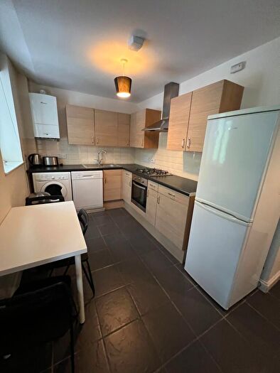 3 Bedroom Flat To Rent In Flat, Bond Street, Bristol, BS1
