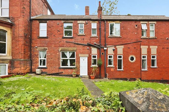 1 Bedroom Flat For Sale In Thorne Road, Doncaster, DN1