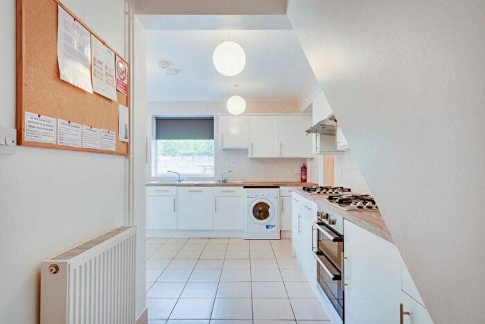 5 Bedroom House To Rent In Devon Road, Canterbury, CT1