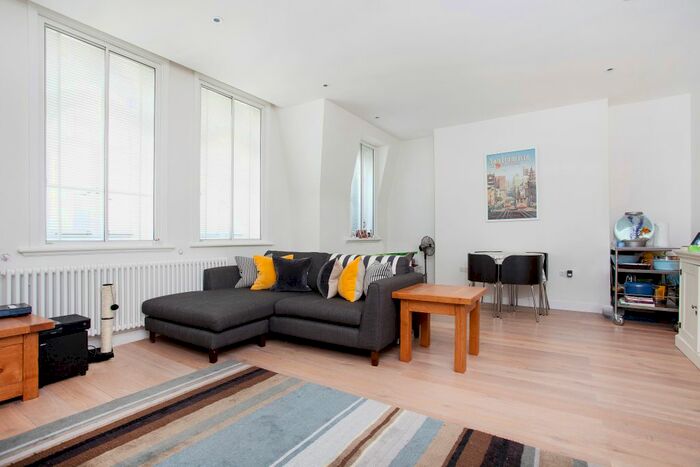 2 Bedroom Flat To Rent In Rupert Street, Chinatown, Soho, W1D