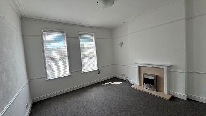 2 Bedroom Flat To Rent In Crosby Road South, Liverpool, L21