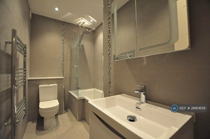 1 Bedroom Flat To Rent In High Road, London, N2