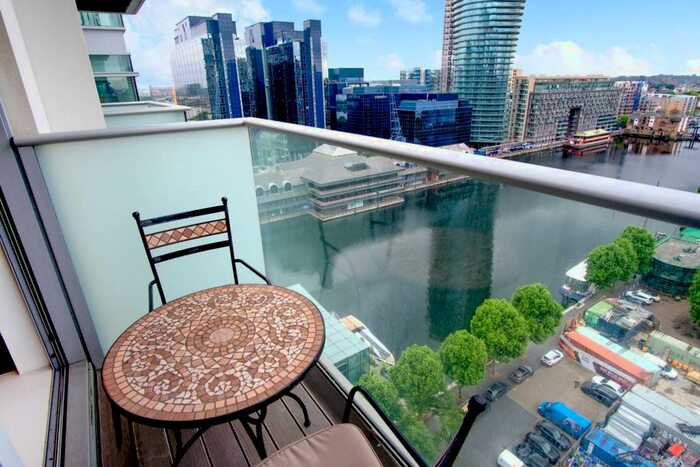 Studio To Rent In Pan Peninsula Square, Canary Wharf, London, E14