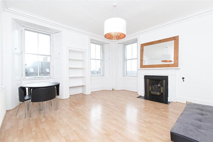 1 Bedroom Flat To Rent In Johnston Terrace, Edinburgh, EH1