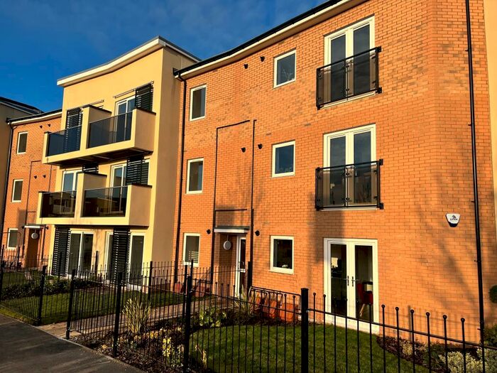 2 Bedroom Apartment To Rent In Great Ground, Aylesbury, HP18