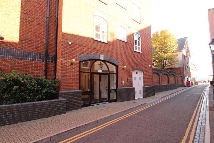 3 Bedroom Flat To Rent In Quay Point, Castle Street, Poole, BH15