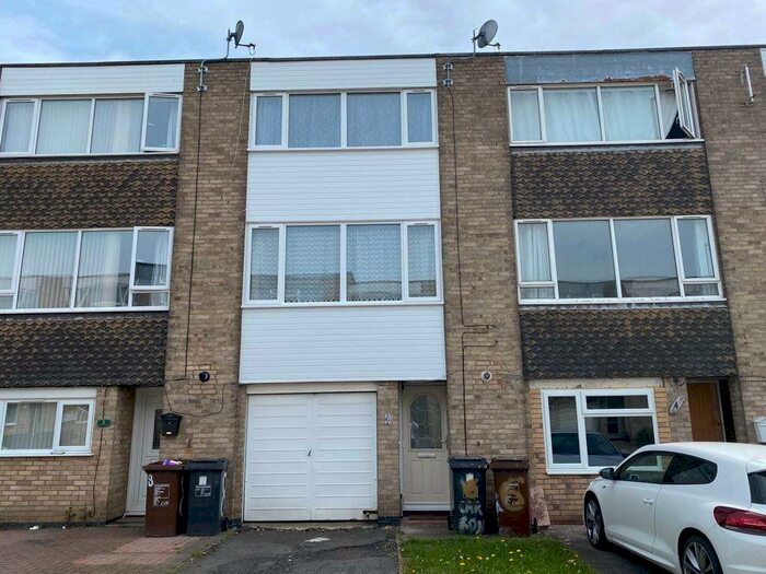 3 Bedroom House To Rent In Carron Close, Corby, NN17