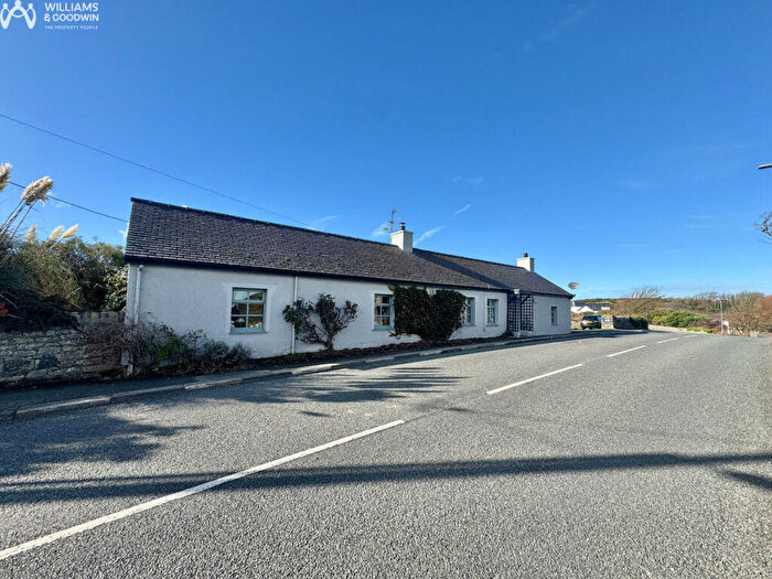 3 Bedroom Cottage For Sale In Trearddur Bay, Trearddur Bay, LL65