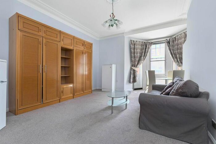 1 Bedroom Flat To Rent In Cromwell Road, London, SW5