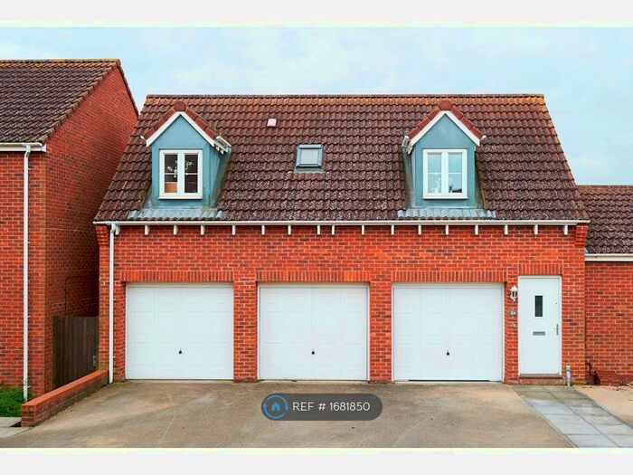 1 Bedroom Flat To Rent In Rowan Close, Desborough, Kettering, NN14