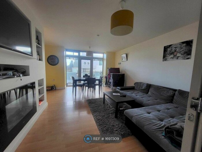 2 Bedroom Flat To Rent In Dwyer House, London, SW6