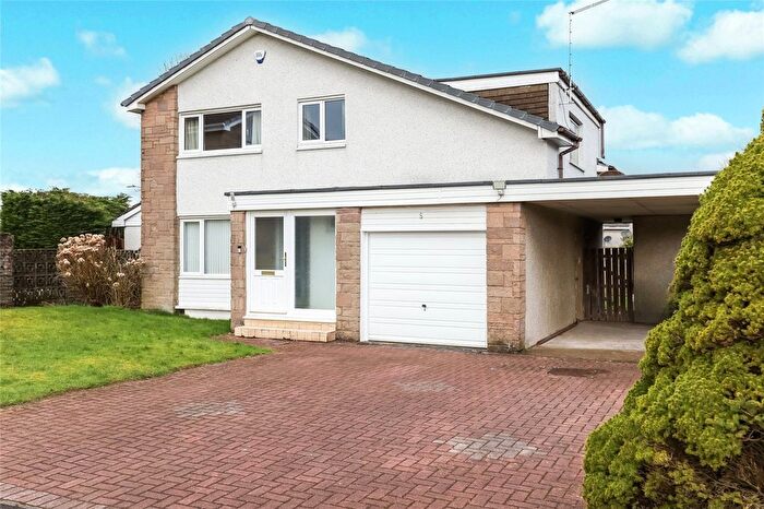 4 Bedroom Detached House For Sale In Birchgrove, Houston, PA6