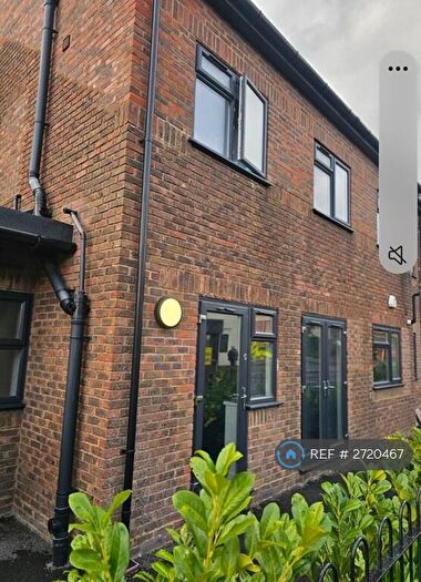 2 Bedroom Flat To Rent In The Old Surgery, High Wycombe, HP11