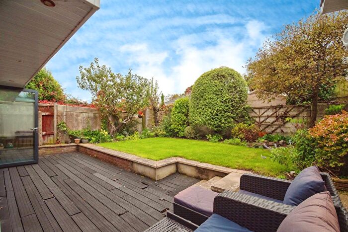 4 Bedroom Detached House For Sale In Louise Road, Dorchester, DT1