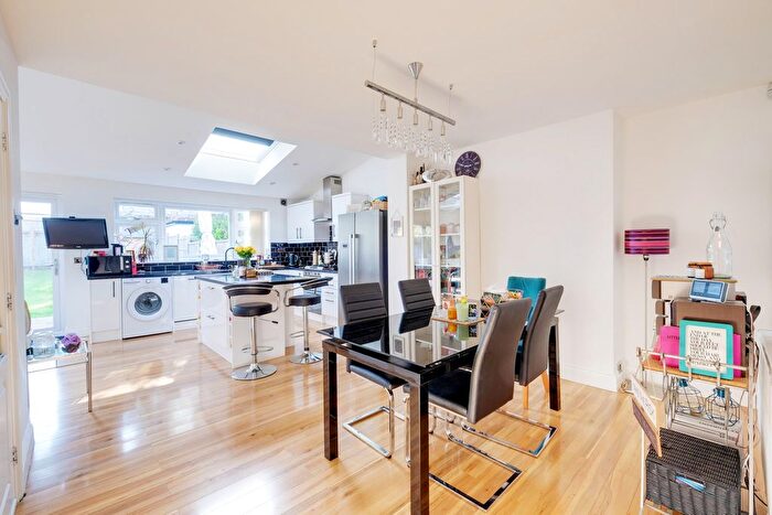 3 Bedroom Semi-Detached House For Sale In Poverest Road, Orpington, BR5