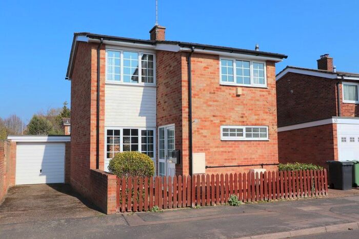 4 Bedroom Property To Rent In Danes Way, Leighton Buzzard, LU7