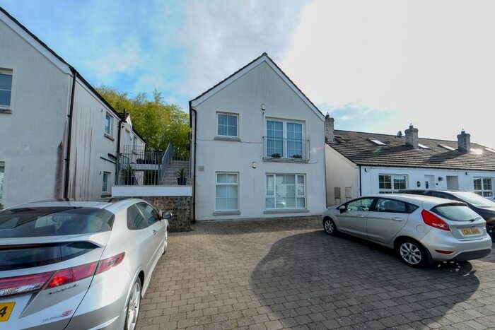 2 Bedroom Flat To Rent In Millmount Lane, Dundonald, Belfast, BT16