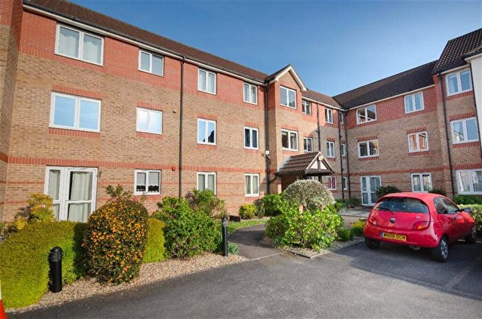 1 Bedroom Flat For Sale In Park View Court, Albert Road, Staple Hill, Bristol, BS16