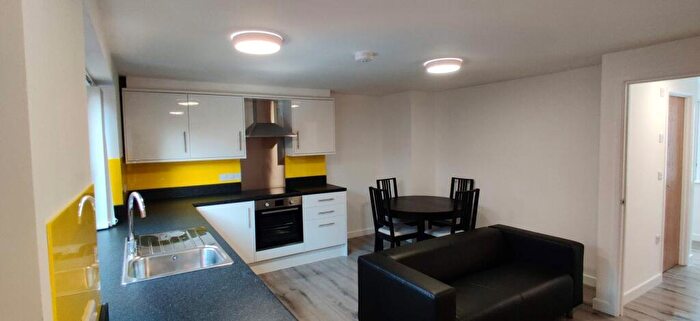 2 Bedroom Flat To Rent In Cowley Road, Oxford, OX4