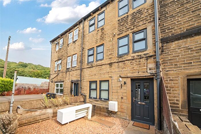 2 Bedroom Terraced House For Sale In Huddersfield Road, Honley, Holmfirth, West Yorkshire, HD9