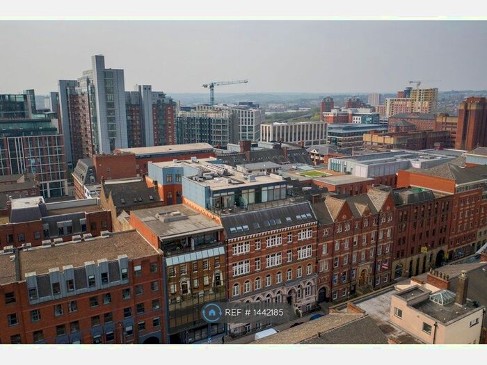 2 Bedroom Flat To Rent In Park Place, Leeds, LS1