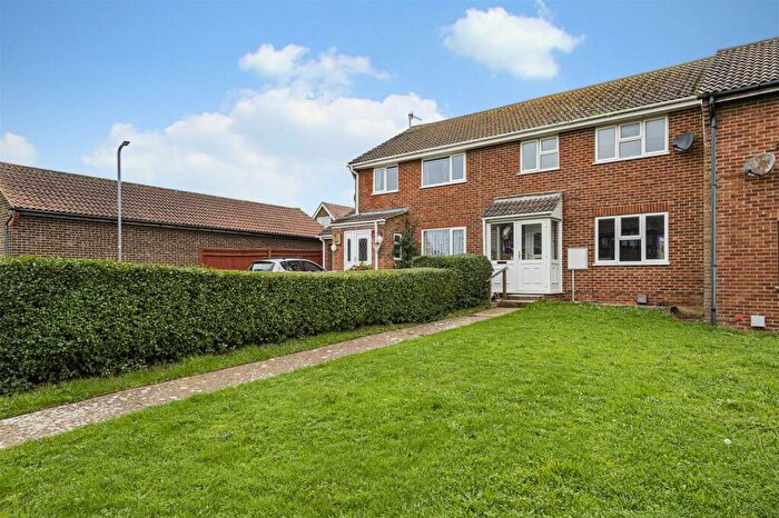 3 Bedroom Terraced House For Sale In Rayford Close, Peacehaven, BN10