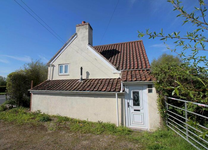 2 Bedroom Semi-Detached House For Sale In Bristol Road, Hewish, BS24