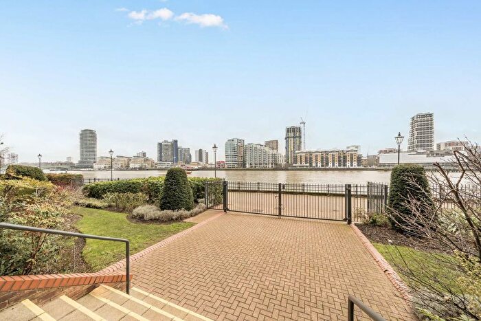 2 Bedroom Flat For Sale In William Morris Way, Fulham, SW6