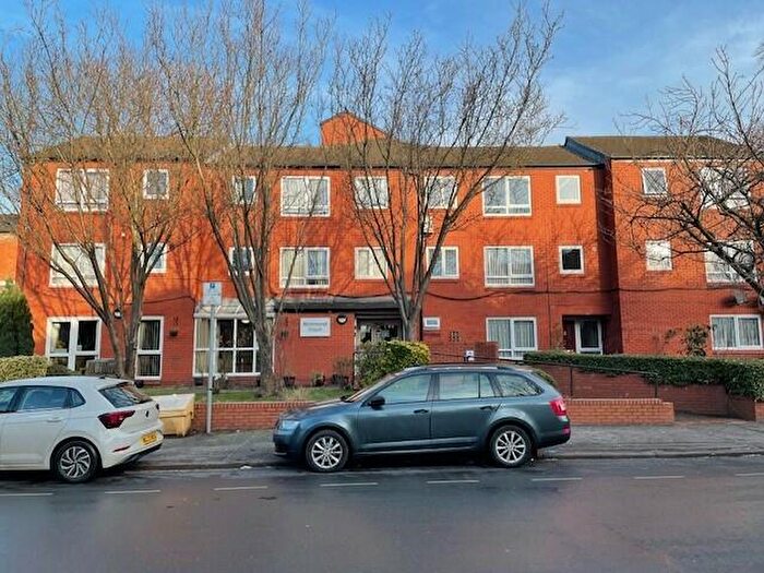 1 Bedroom Flat To Rent In Over 's - Richmond Grove, Manchester, Greater Manchester, M13