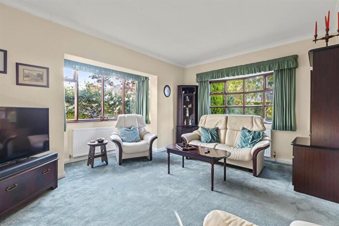 2 Bedroom Detached Bungalow For Sale In Leeds Road, Ilkley, LS29