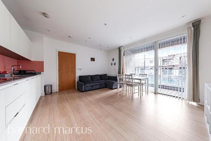 1 Bedroom Apartment To Rent In Cherry Orchard Road, Croydon, CR0