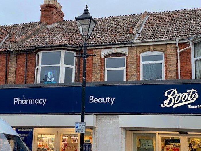 2 Bedroom Flat To Rent In High Street, Burnham-On-Sea, TA8