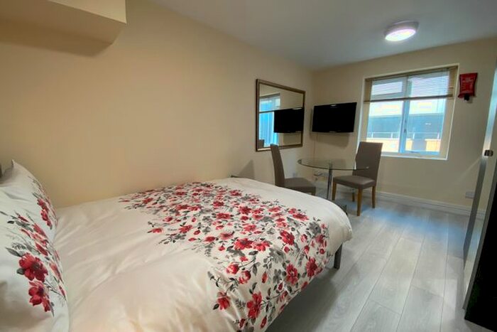 Studio To Rent In Cromwell Road, London, SW7