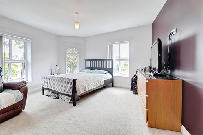 3 Bedroom End Of Terrace House For Sale In Station Road, Alsager, ST7