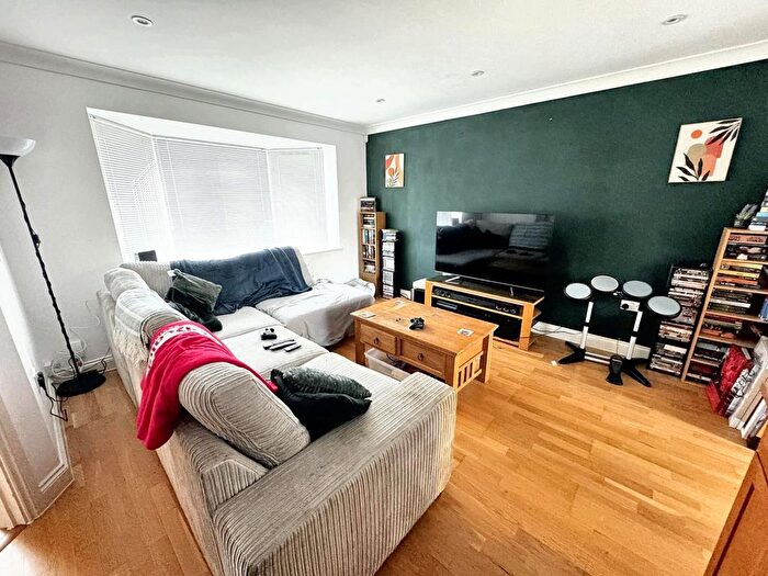 3 Bedroom Semi-Detached House To Rent In Ashdene Avenue, Bristol, BS5