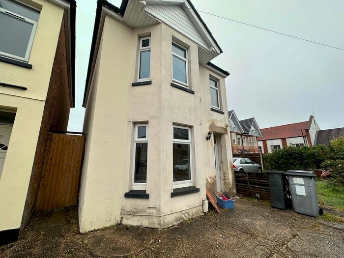 4 Bedroom Property To Rent In Calvin Road, Winton, Bournemouth, BH9