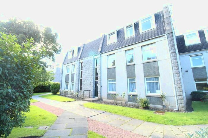 1 Bedroom Flat To Rent In Claremont Gardens, First Floor, AB10