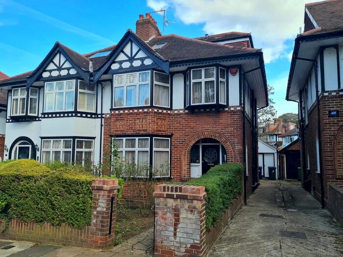 5 Bedroom Semi-Detached House To Rent In Brunswick Gardens, Ealing, London, W5