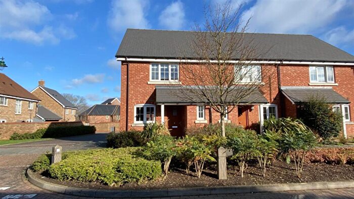 2 Bedroom End Of Terrace House To Rent In Beacon Avenue, Kings Hill, ME19