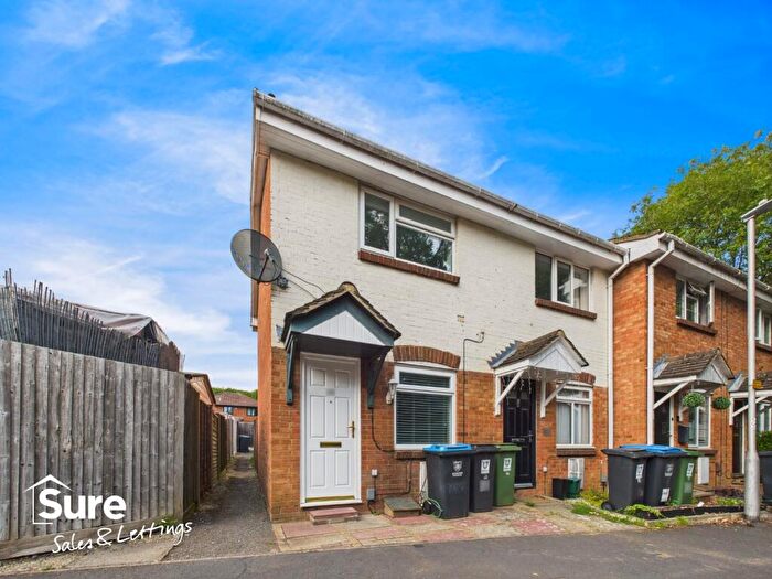 1 Bedroom End Of Terrace House To Rent In Hales Park, Hemel Hempstead, Hertfordshire, HP2