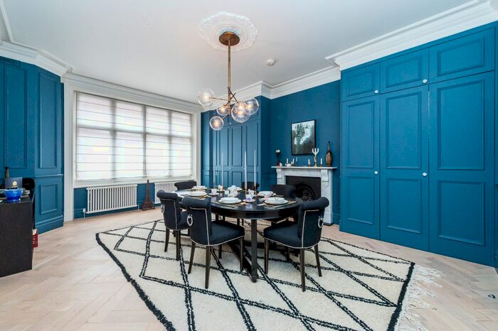 3 Bedroom Flat To Rent In Cabbell Street, London, NW1